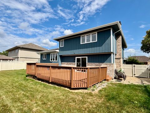 Tiny photo for 334 Heritage Parkway, Romeoville, IL 60446 (MLS # 12478839)