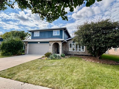 Tiny photo for 334 Heritage Parkway, Romeoville, IL 60446 (MLS # 12478839)