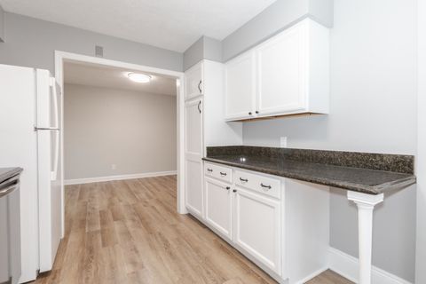 Tiny photo for 502 Colton Avenue, Bloomington, IL 61701 (MLS # 12521092)