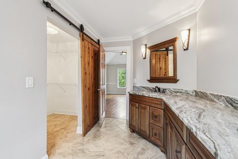 Tiny photo for 641 Mason Lane, Lake In The Hills, IL 60156 (MLS # 12413456)