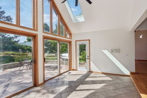 Tiny photo for 641 Mason Lane, Lake In The Hills, IL 60156 (MLS # 12413456)