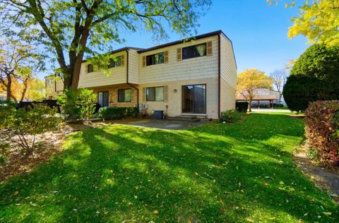 Tiny photo for 413 Buffalo Trail, Wheeling, IL 60090 (MLS # 12588525)