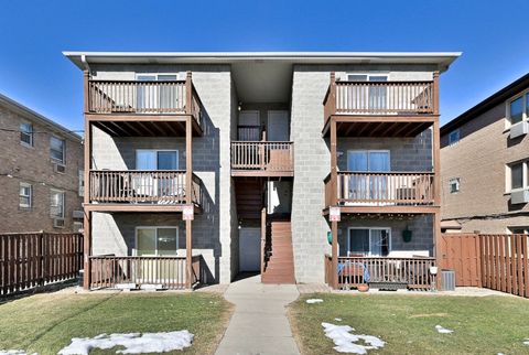 Tiny photo for 5709 W Lawrence Avenue #3W, Chicago, IL 60630 (MLS # 12570316)