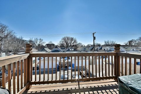 Tiny photo for 5709 W Lawrence Avenue #3W, Chicago, IL 60630 (MLS # 12570316)