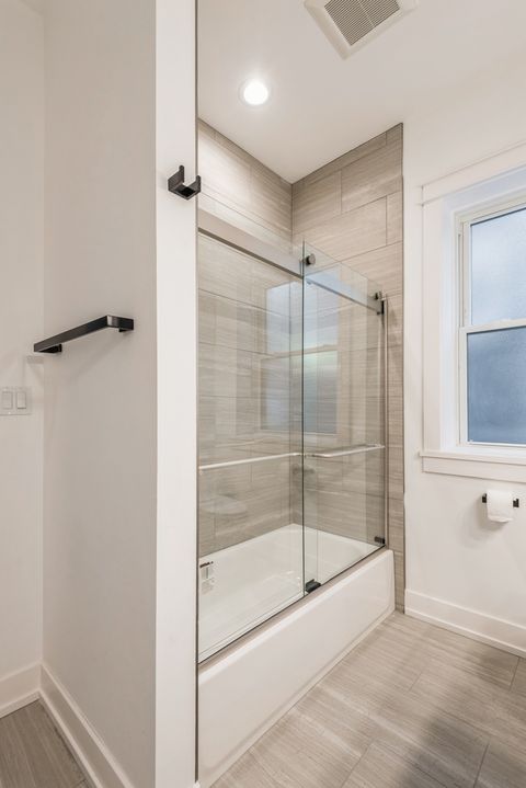 Tiny photo for 1535 W Estes Avenue #1, Chicago, IL 60626 (MLS # 12491379)