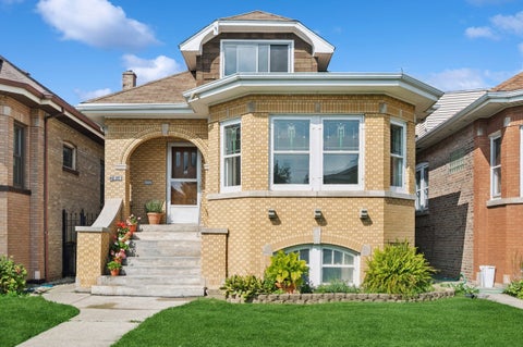 Photo of 2818 N Long Avenue, Chicago, IL 60641 (MLS # 12739323)