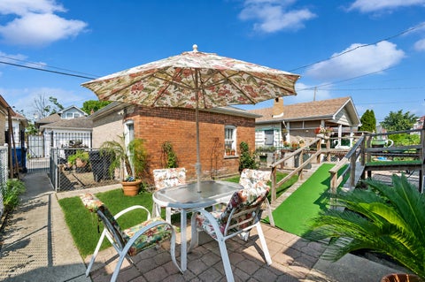 Tiny photo for 2818 N Long Avenue, Chicago, IL 60641 (MLS # 12739323)