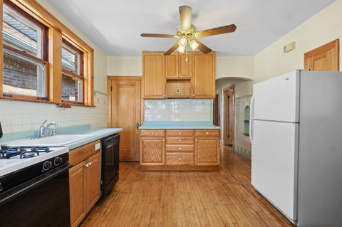 Tiny photo for 2818 N Long Avenue, Chicago, IL 60641 (MLS # 12739323)