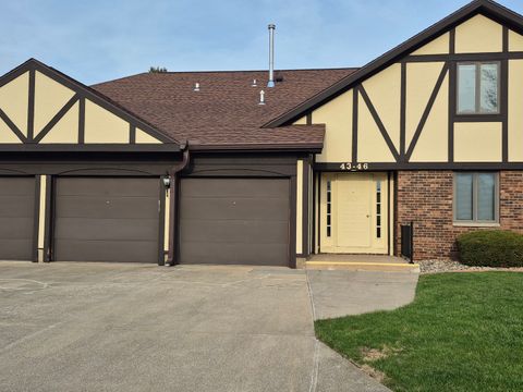 Photo of 43 Crystal Court #B1, Pontiac, IL 61764 (MLS # 12603045)