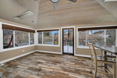 Tiny photo for 15601 Ridgeland Avenue, Oak Forest, IL 60452 (MLS # 12557766)