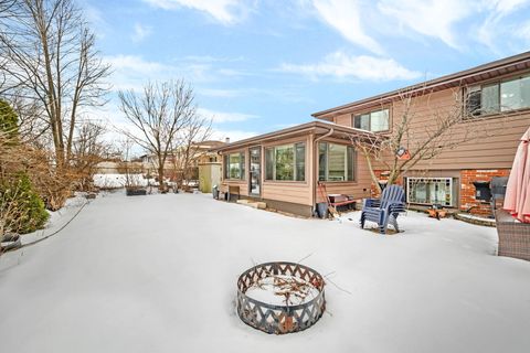 Tiny photo for 15601 Ridgeland Avenue, Oak Forest, IL 60452 (MLS # 12557766)