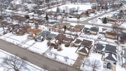 Tiny photo for 15601 Ridgeland Avenue, Oak Forest, IL 60452 (MLS # 12557766)