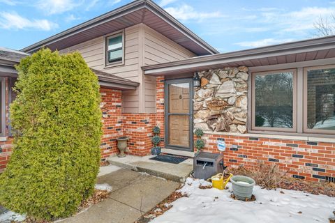 Tiny photo for 15601 Ridgeland Avenue, Oak Forest, IL 60452 (MLS # 12557766)