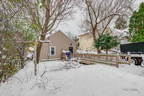 Tiny photo for 924 Lenox Avenue, Waukegan, IL 60085 (MLS # 12528802)