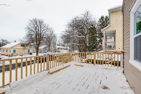 Tiny photo for 924 Lenox Avenue, Waukegan, IL 60085 (MLS # 12528802)