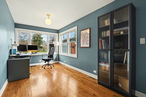 Tiny photo for 119 S Williston Street, Wheaton, IL 60187 (MLS # 12584712)