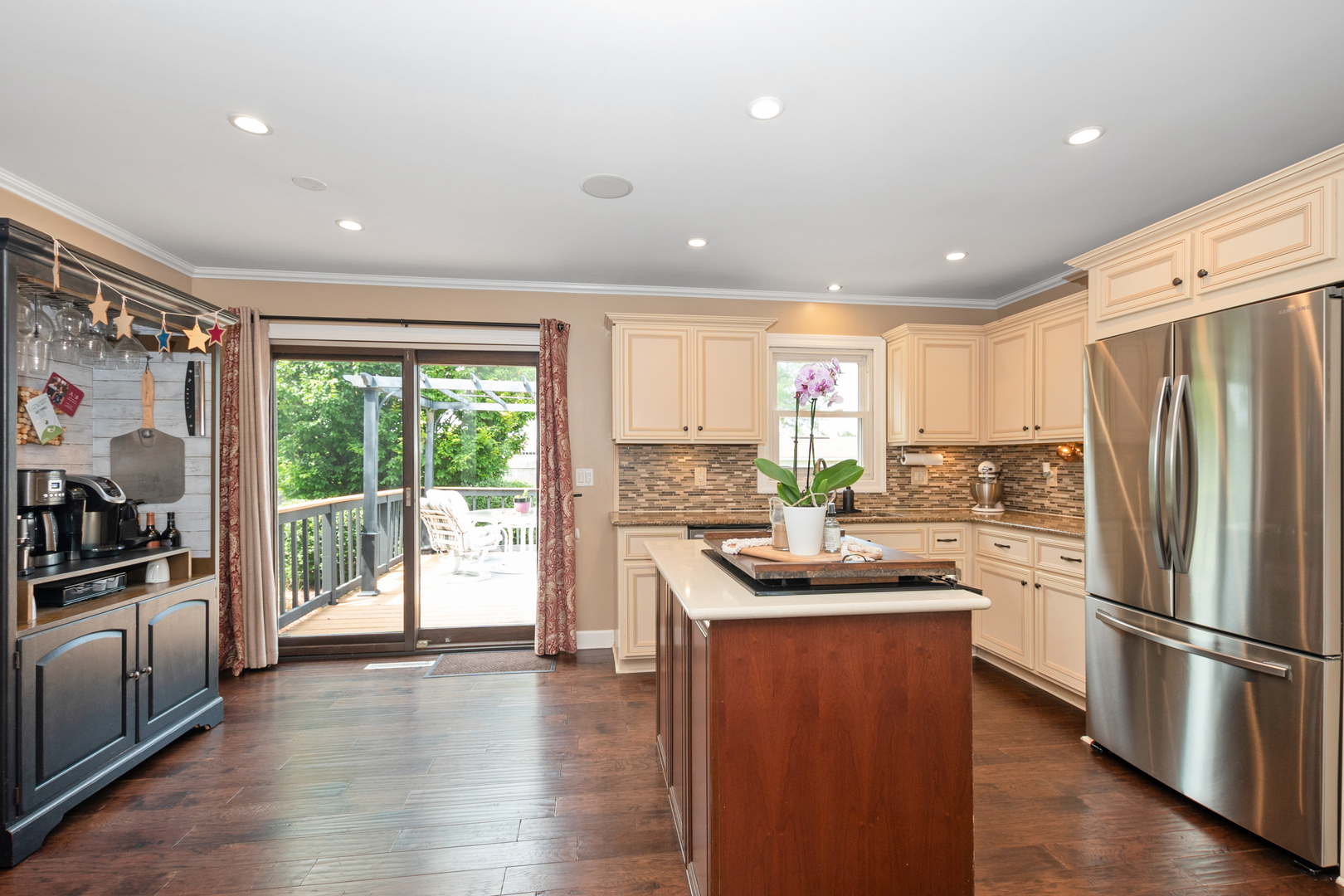701 Lake Court