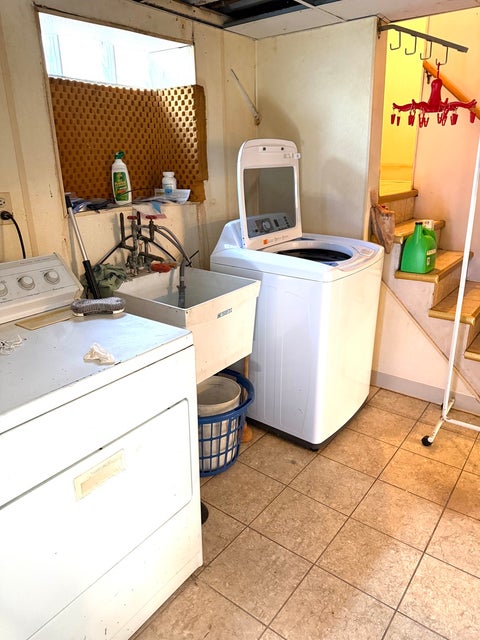 Tiny photo for 1437 Kenilworth Avenue, Berwyn, IL 60402 (MLS # 12781097)