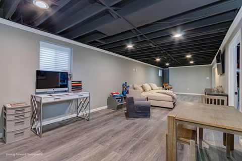 Tiny photo for 660 S Newport Street, Roselle, IL 60172 (MLS # 12504869)