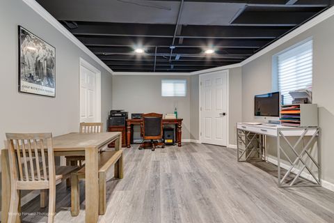 Tiny photo for 660 S Newport Street, Roselle, IL 60172 (MLS # 12504869)