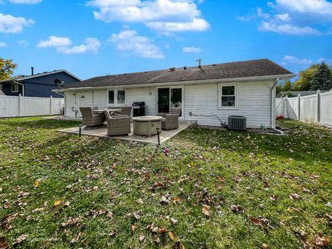 Tiny photo for 660 S Newport Street, Roselle, IL 60172 (MLS # 12504869)