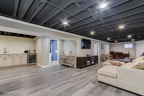 Tiny photo for 660 S Newport Street, Roselle, IL 60172 (MLS # 12504869)