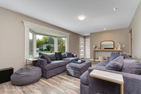 Tiny photo for 660 S Newport Street, Roselle, IL 60172 (MLS # 12504869)