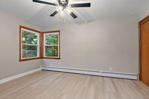 Tiny photo for 1015 Lawrence Avenue, Elgin, IL 60123 (MLS # 12504014)