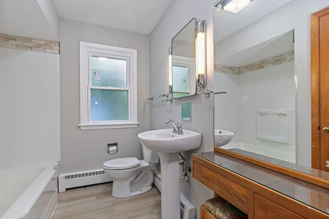 Tiny photo for 1015 Lawrence Avenue, Elgin, IL 60123 (MLS # 12504014)