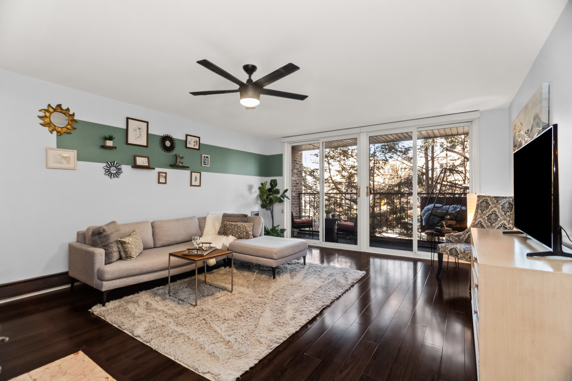 530 Hinman Avenue 2B