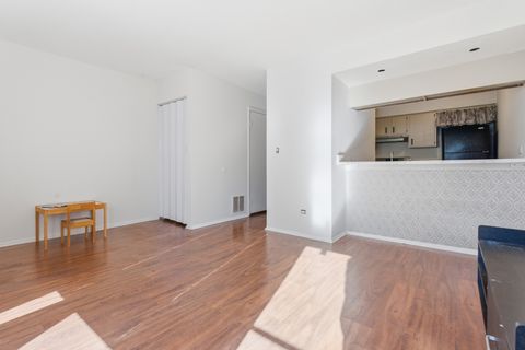 Tiny photo for 566 Chard Court, Grayslake, IL 60030 (MLS # 12495406)