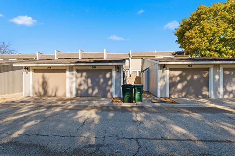 Tiny photo for 566 Chard Court, Grayslake, IL 60030 (MLS # 12495406)