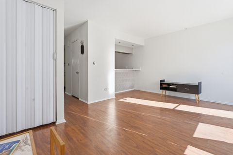 Tiny photo for 566 Chard Court, Grayslake, IL 60030 (MLS # 12495406)