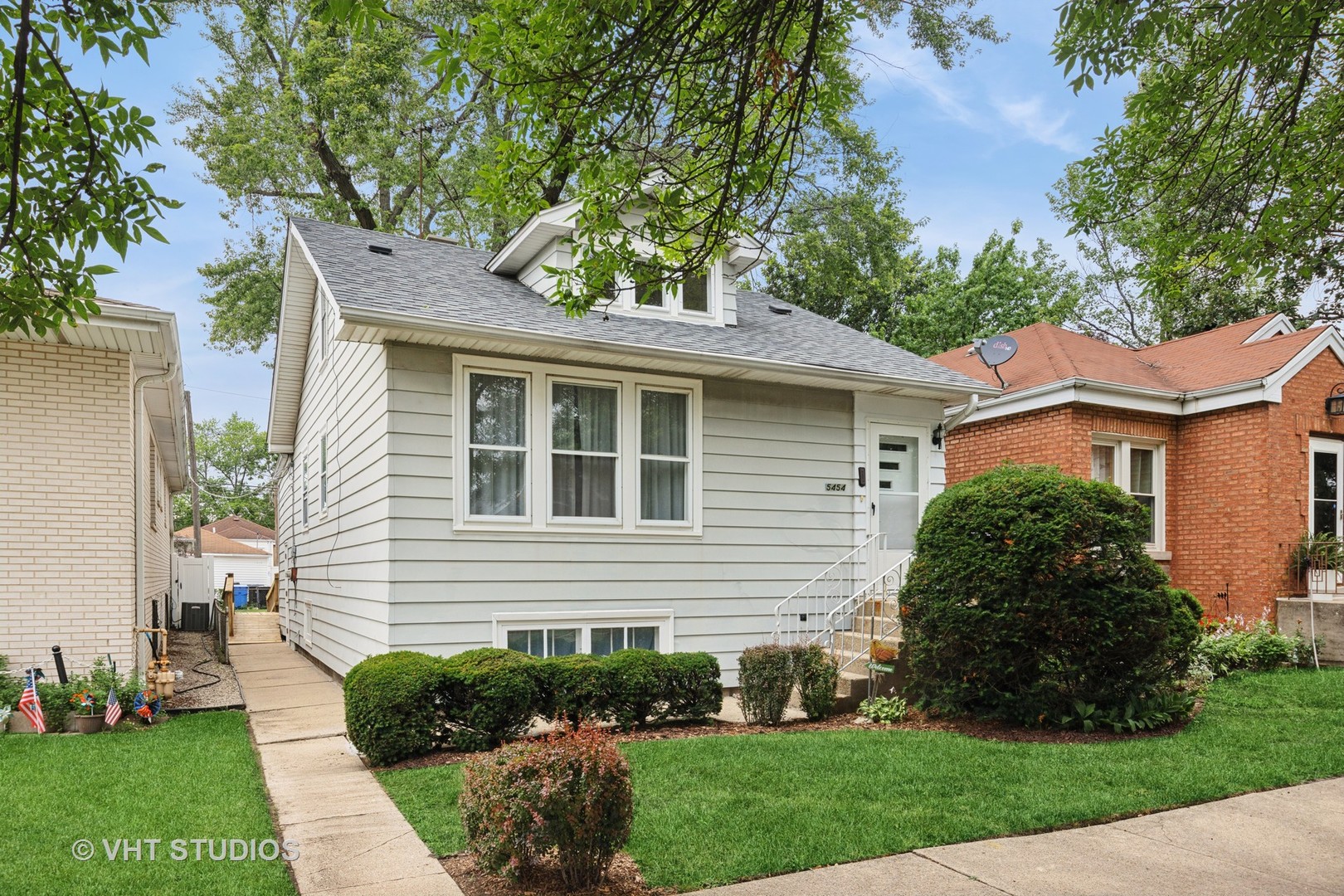 5454 N Nashville Avenue