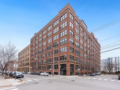 Photo of 913 W Van Buren Street #3C, Chicago, IL 60607 (MLS # 12616530)