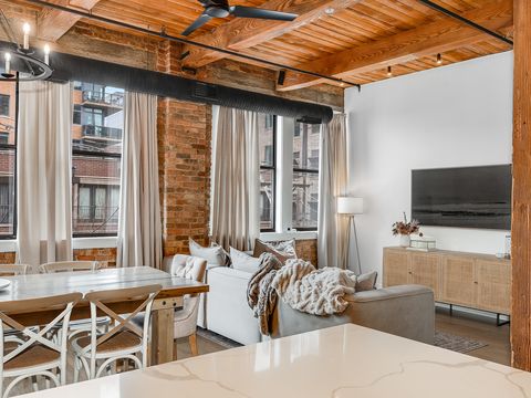 Tiny photo for 913 W Van Buren Street #3C, Chicago, IL 60607 (MLS # 12616530)