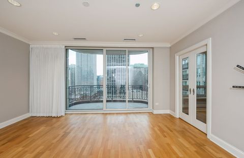 Tiny photo for 10 E Delaware Place #14A, Chicago, IL 60611 (MLS # 12607150)