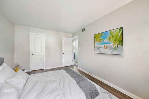 Tiny photo for 1254 Ballantrae Place #D, Mundelein, IL 60060 (MLS # 12567075)