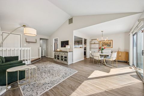 Tiny photo for 1254 Ballantrae Place #D, Mundelein, IL 60060 (MLS # 12567075)