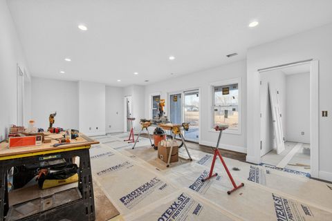 Tiny photo for 18116 271st Street, Long Grove, IA 52756 (MLS # 12562681)