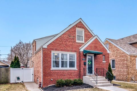 Photo of 11304 S Saint Louis Avenue, Chicago, IL 60655 (MLS # 12597411)