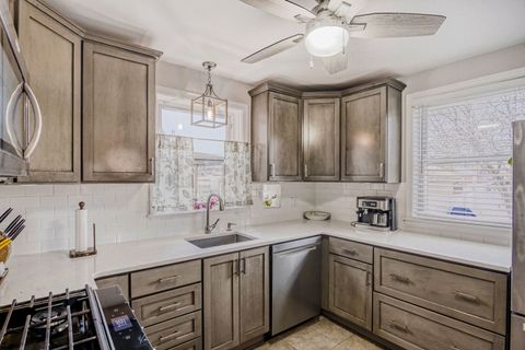 Tiny photo for 11304 S Saint Louis Avenue, Chicago, IL 60655 (MLS # 12597411)