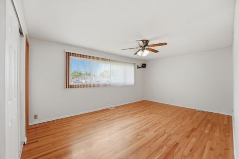 Tiny photo for 516 Janine Lane, Schaumburg, IL 60193 (MLS # 12645517)
