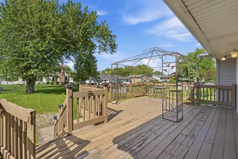Tiny photo for 516 Janine Lane, Schaumburg, IL 60193 (MLS # 12645517)