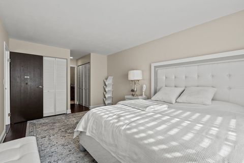 Tiny photo for 1777 W CRYSTAL Lane #307, Mount Prospect, IL 60056 (MLS # 12574196)