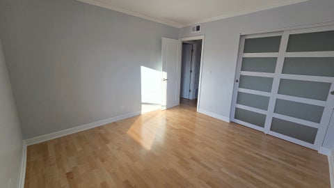 Tiny photo for 6330 Lincoln Avenue #4J, Morton Grove, IL 60053 (MLS # 12780984)