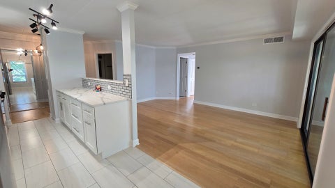 Tiny photo for 6330 Lincoln Avenue #4J, Morton Grove, IL 60053 (MLS # 12780984)