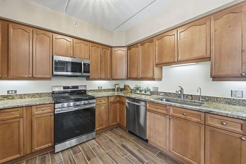 Tiny photo for 455 W Wood Street #405, Palatine, IL 60067 (MLS # 12614543)