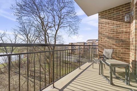 Tiny photo for 455 W Wood Street #405, Palatine, IL 60067 (MLS # 12614543)