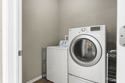 Tiny photo for 455 W Wood Street #405, Palatine, IL 60067 (MLS # 12614543)